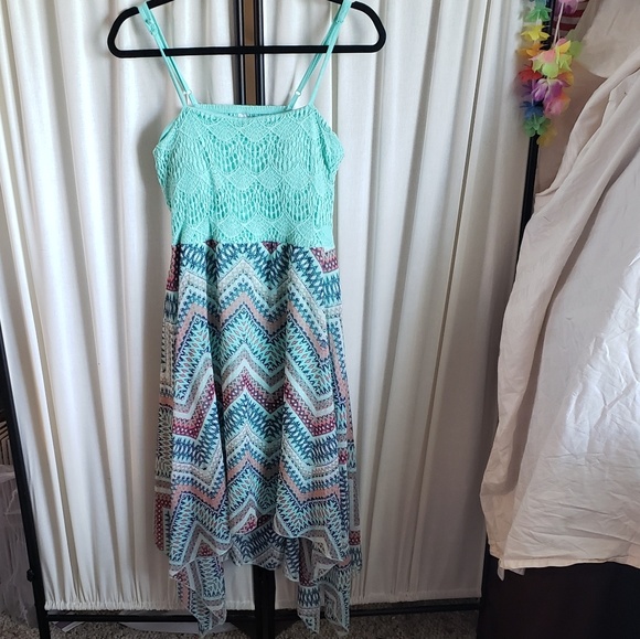 No Boundaries Dresses & Skirts - No Boundaries XL Chevron print sleeveless dress.